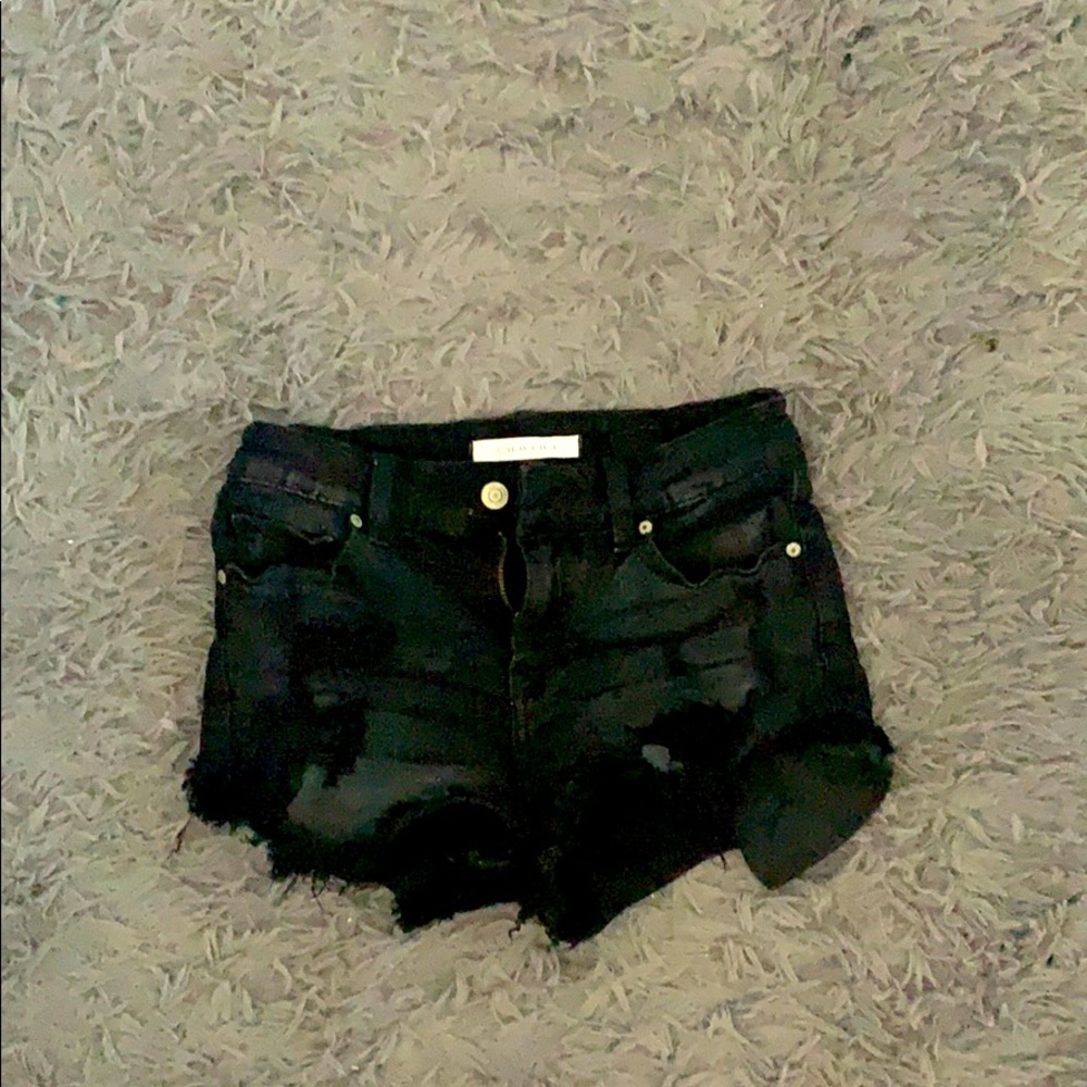 Black ripped jean shorts!!